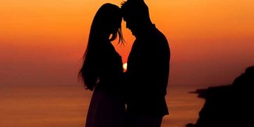 Jatuh Cinta pada Pandangan Pertama